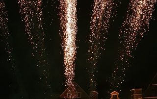 Schloss Merode mit Feuerwerk.